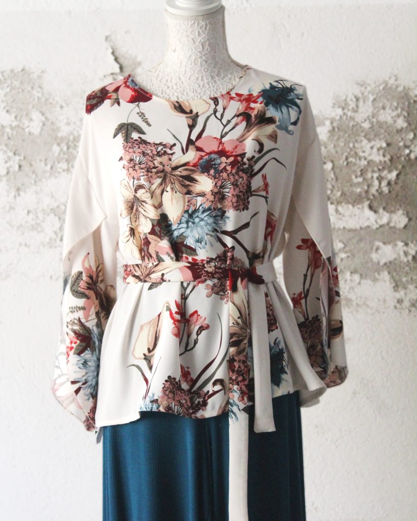 blusa maniche lunghe floreale